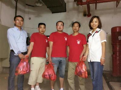 炎夏送清涼，關(guān)懷沁人心——?jiǎng)恿εc維修中心為水電一線員工發(fā)放夏季勞保用品